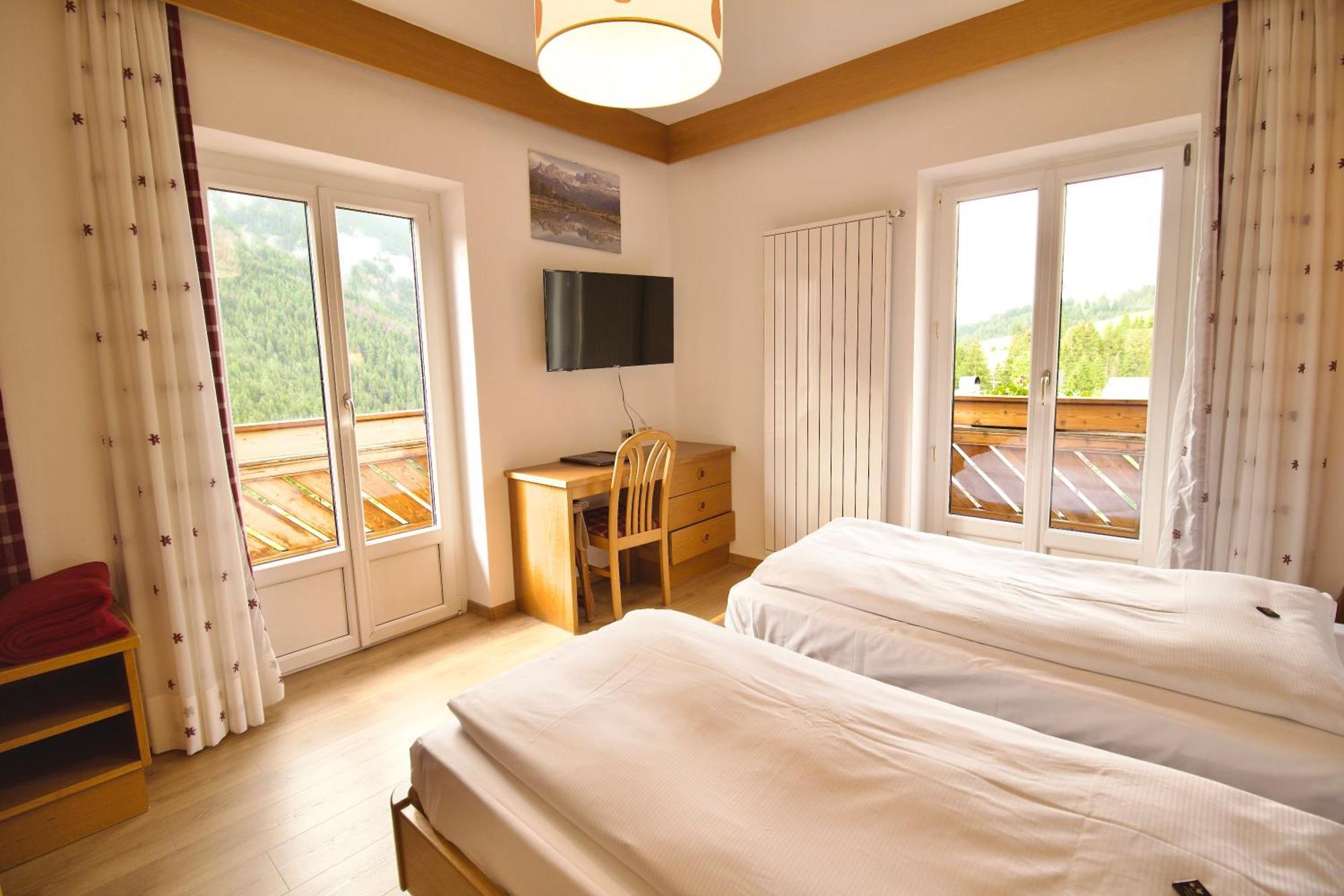 Al Piccolo Hotel Vigo di Fassa Ngoại thất bức ảnh