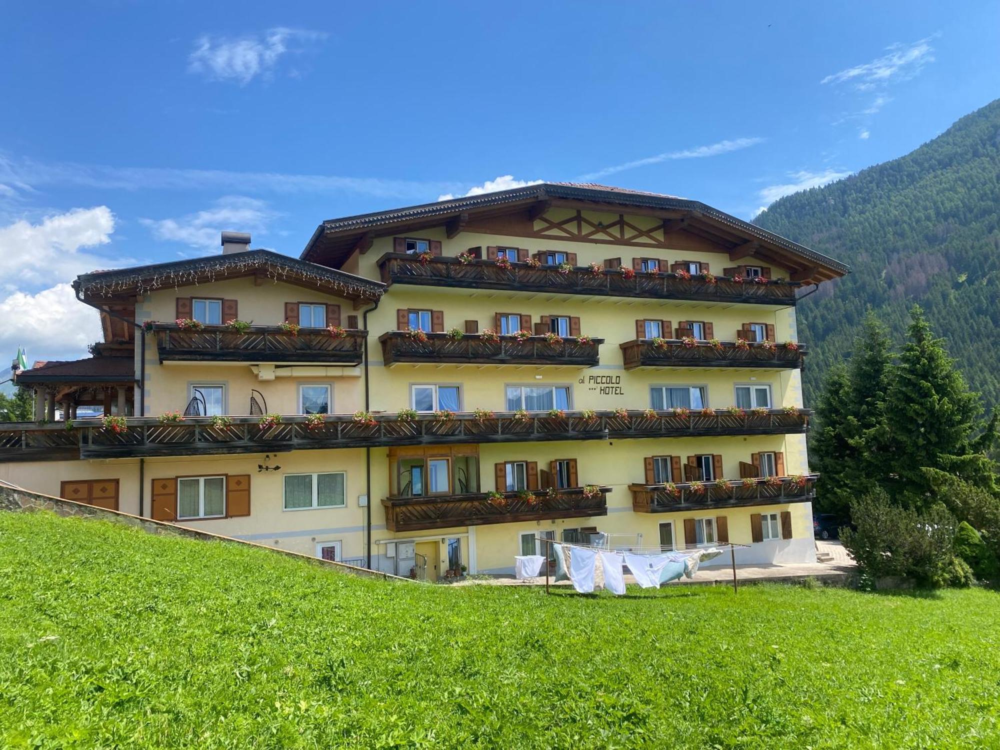 Al Piccolo Hotel Vigo di Fassa Ngoại thất bức ảnh